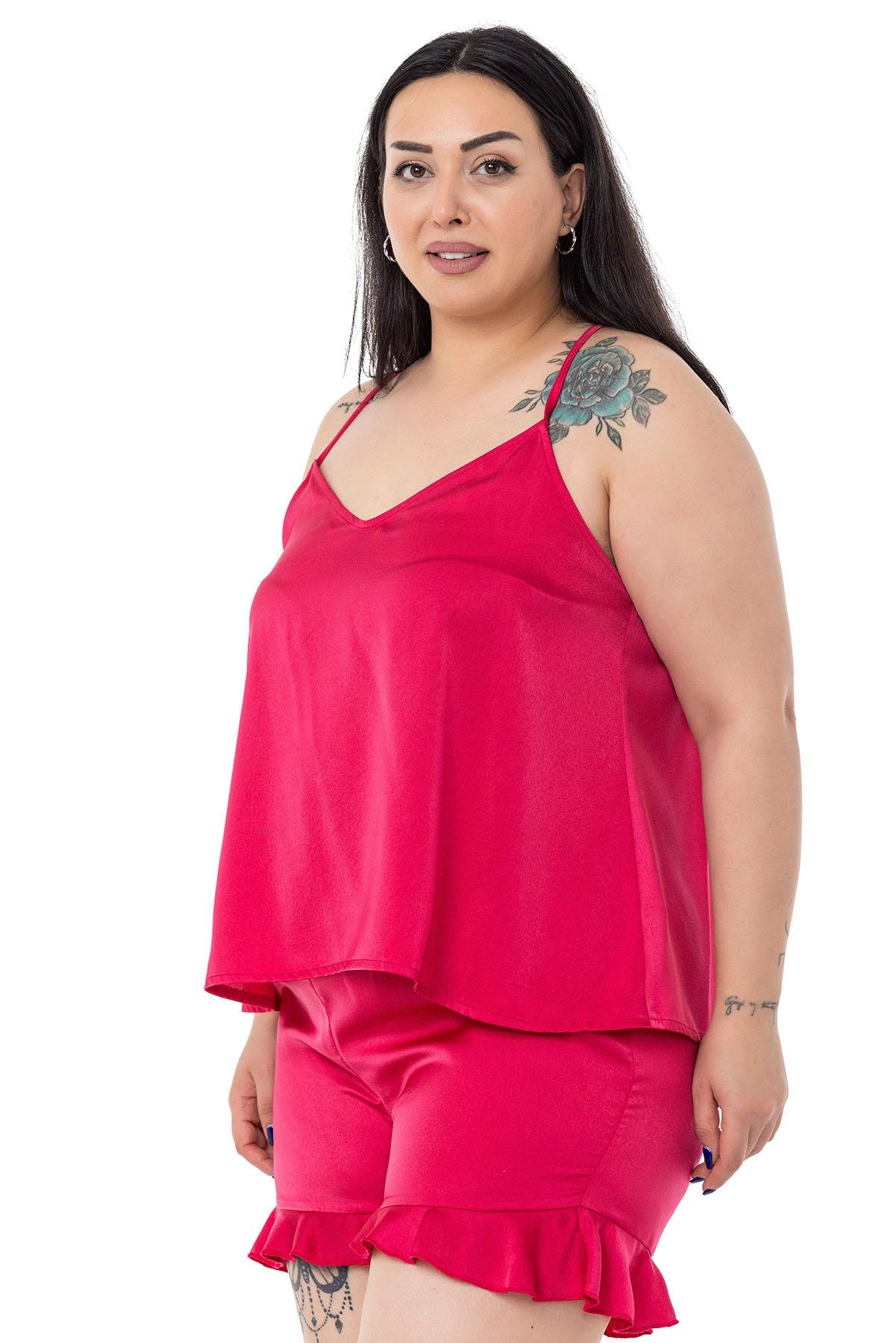 TEK KALANLARDisentis Modest İp Askılı V Yakalı Bluz ve Mini Şort Saten Fuşya İkili TakımDISENTIS MODESTBüyük Beden İp Askılı V Yakalı Bluz ve Mini Şort Saten Fuşya İkili Takım