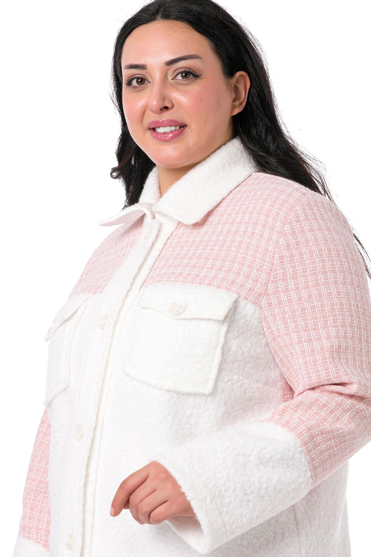 TEK KALANLARBüyük Beden Omuz ve Kolları Garnili Göğüsü Cepli Beyaz Peluş GömlekDISENTIS MODESTBüyük Beden Omuz ve Kolları Garnili Göğüsü Cepli Beyaz Peluş Gömlek