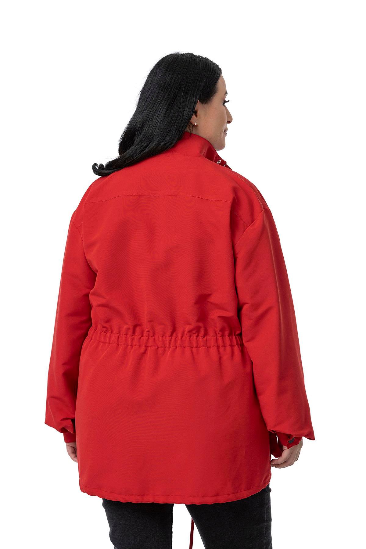 Trenchcoat Disentis Modest Büyük Beden Çıtçıt ve Fermuar Kapamalı Beli Büzgülü Astarlı Kırmızı TrençkotDISENTIS MODESTBüyük Beden Çıtçıt ve Fermuar Kapamalı Beli Büzgülü Astarlı Kırmızı Trençkot