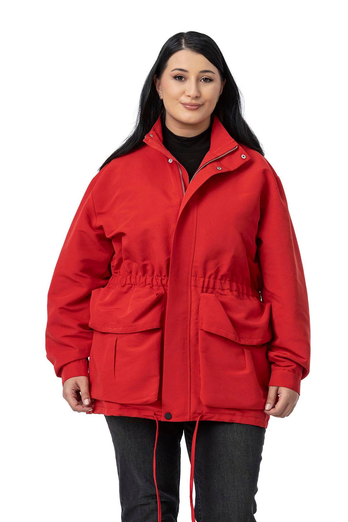 Trenchcoat Disentis Modest Büyük Beden Çıtçıt ve Fermuar Kapamalı Beli Büzgülü Astarlı Kırmızı TrençkotDISENTIS MODESTBüyük Beden Çıtçıt ve Fermuar Kapamalı Beli Büzgülü Astarlı Kırmızı Trençkot