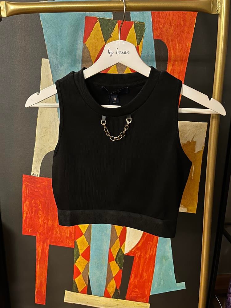 LV SİYAH ZİNCİR DETAYLI CROP TOP
