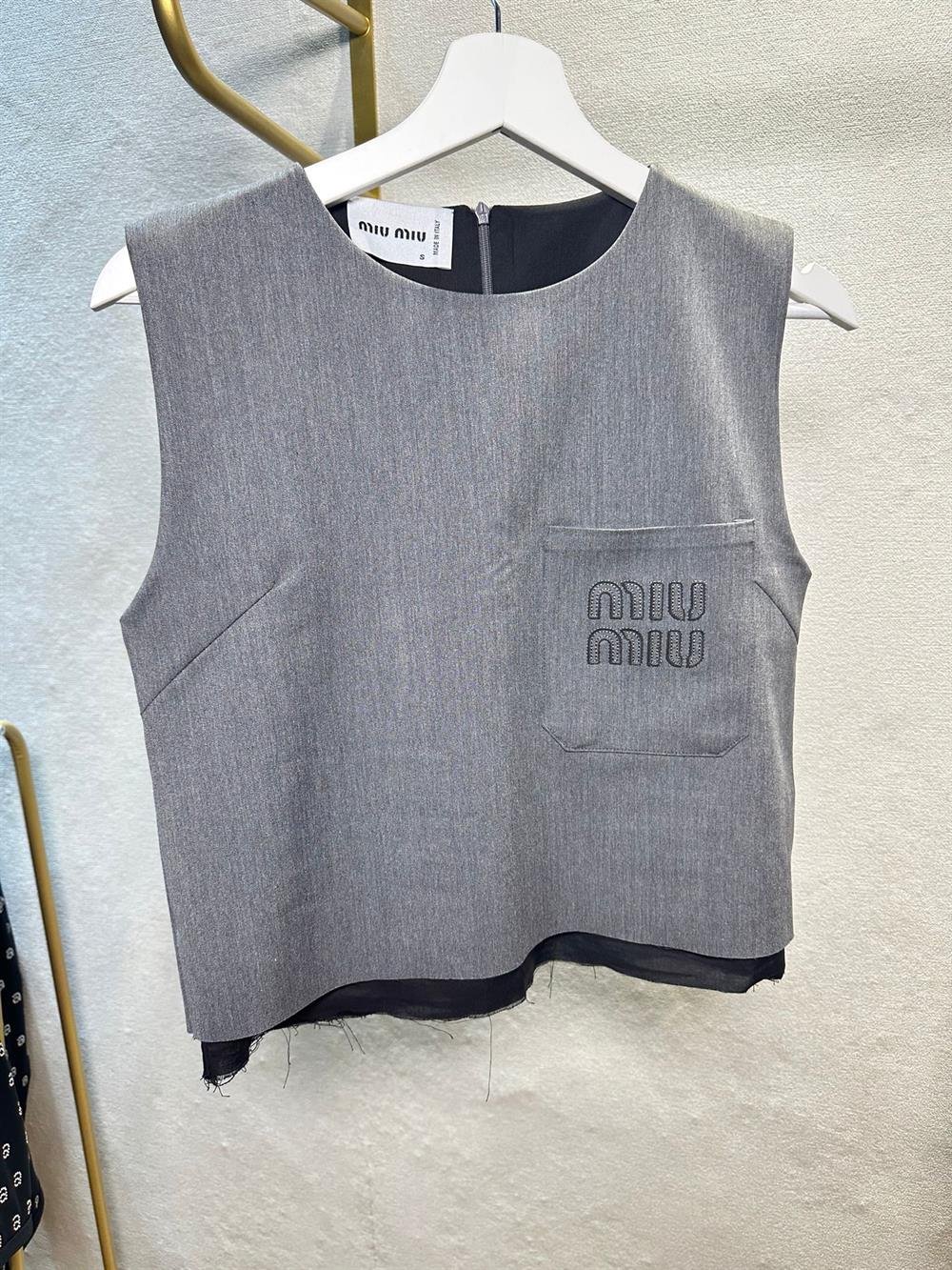 Miu crop top