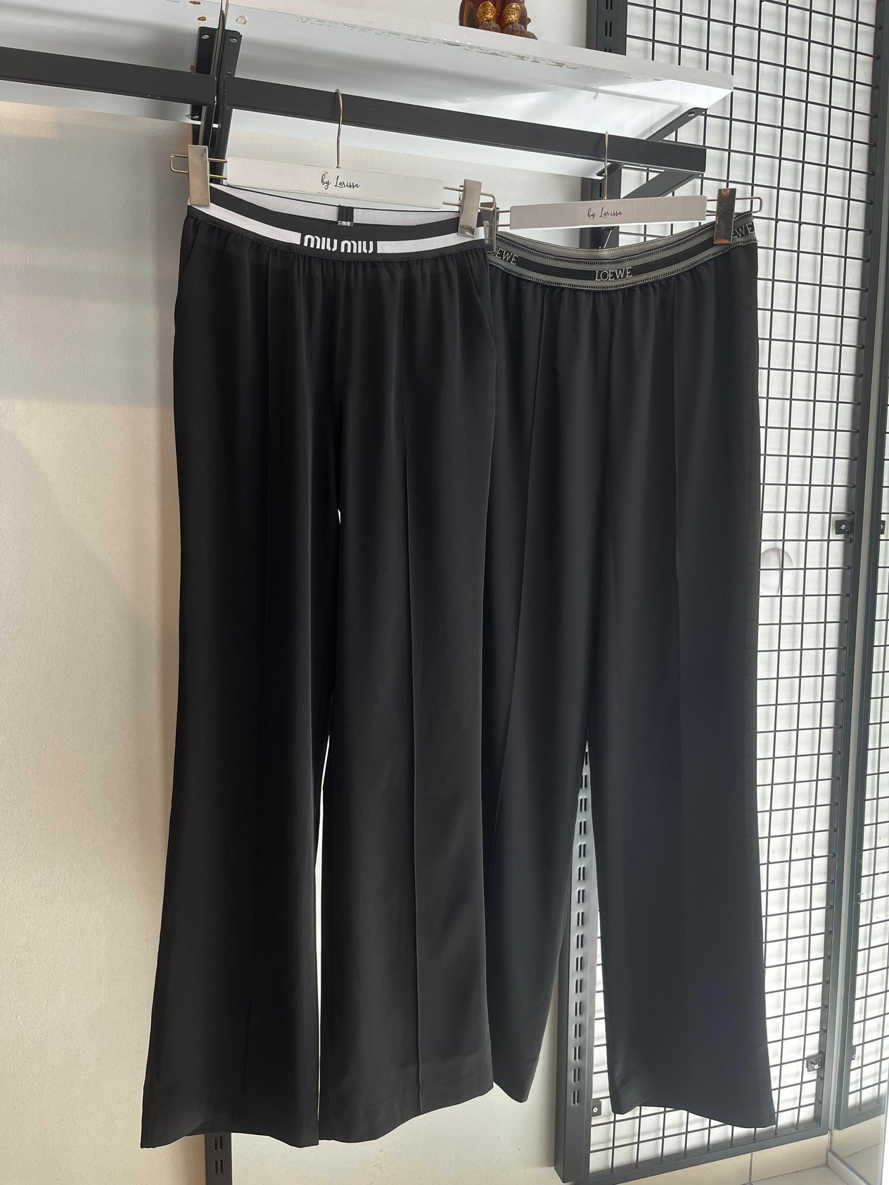 YENİ SEZON MİU SİYAH PANTOLON