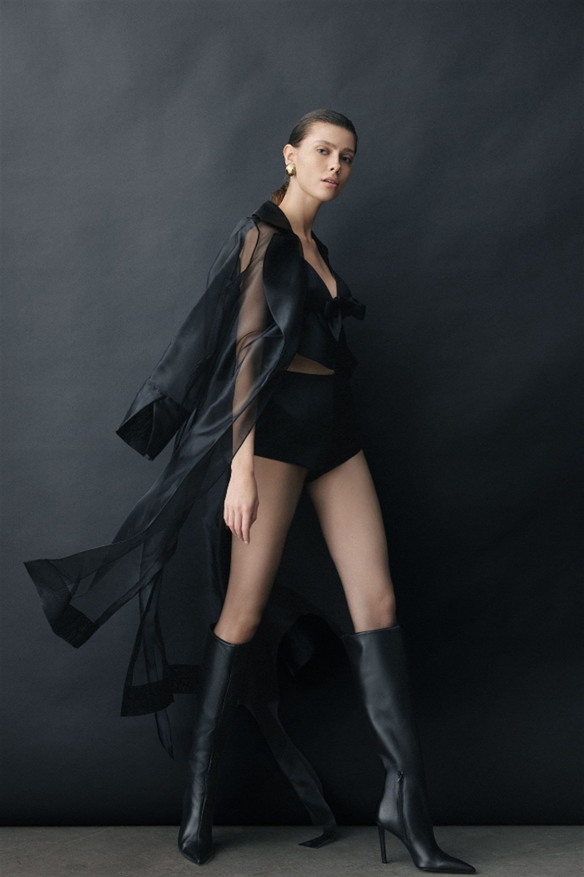 L'avant Garde Suit