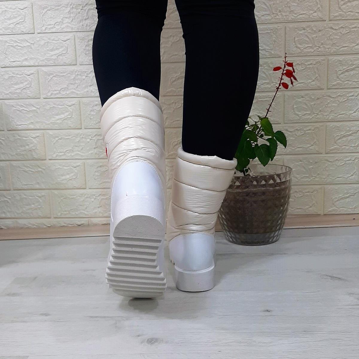 Lee Cooper 31190 Beyaz Kaymaz İçi Kürklü Önden Fermuarlı Kar Botu