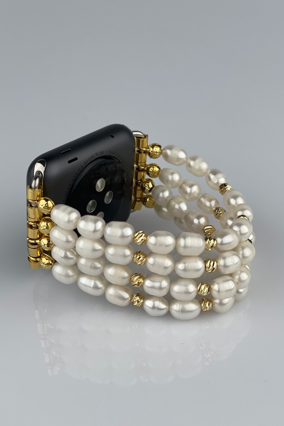 Freshwater Pearl Apple Watch Band - Gold - 4 Rows