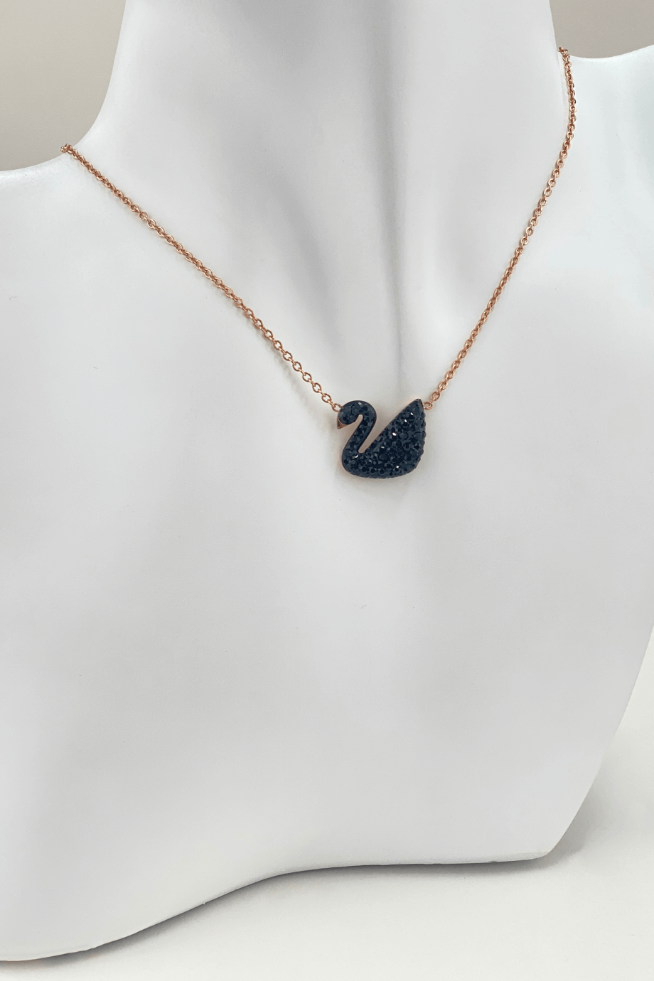 Swarovski Kuğu Kolye Modelleri