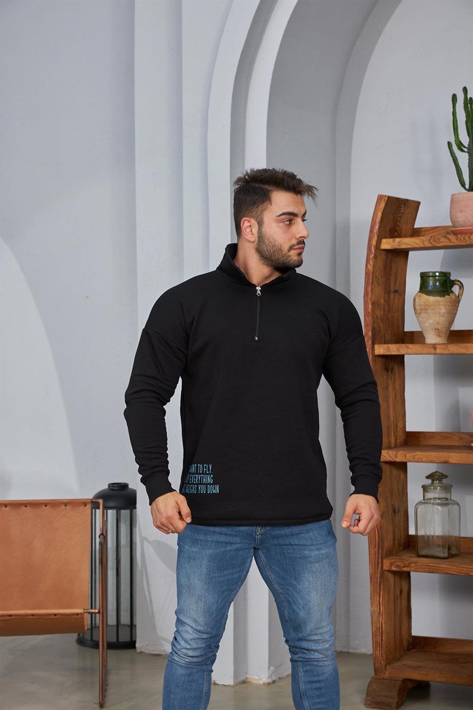 Dik Yaka Fermuarlı Oversize Siyah Sweatshirt