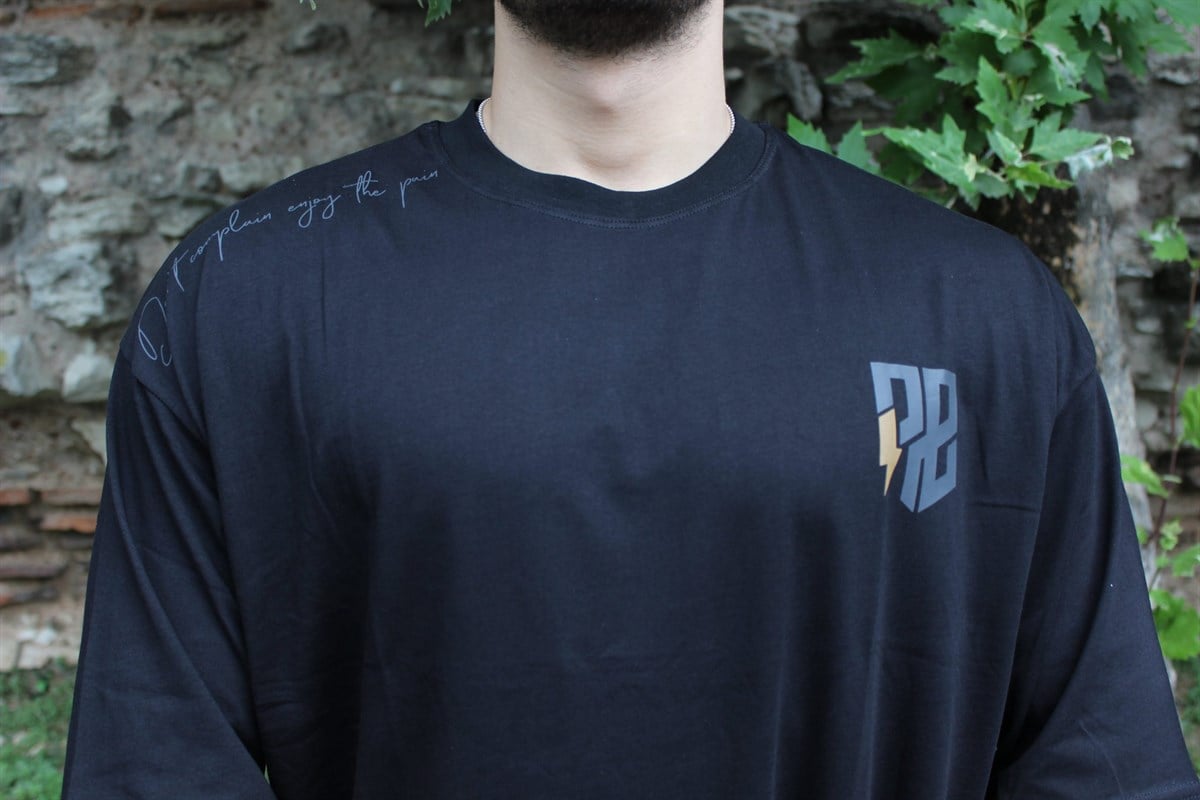 Fast Effect Omuz Göğüs Baskılı Siyah Oversize T-shirt