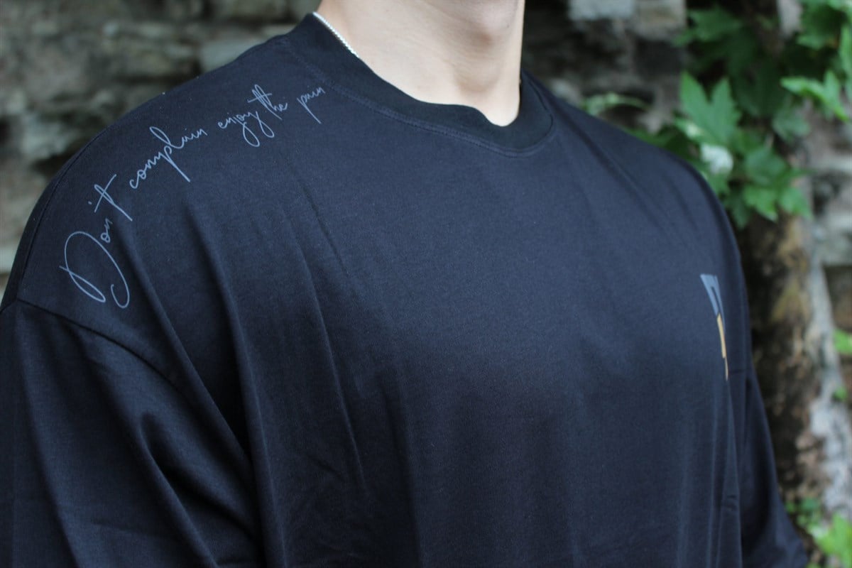 Fast Effect Omuz Göğüs Baskılı Siyah Oversize T-shirt