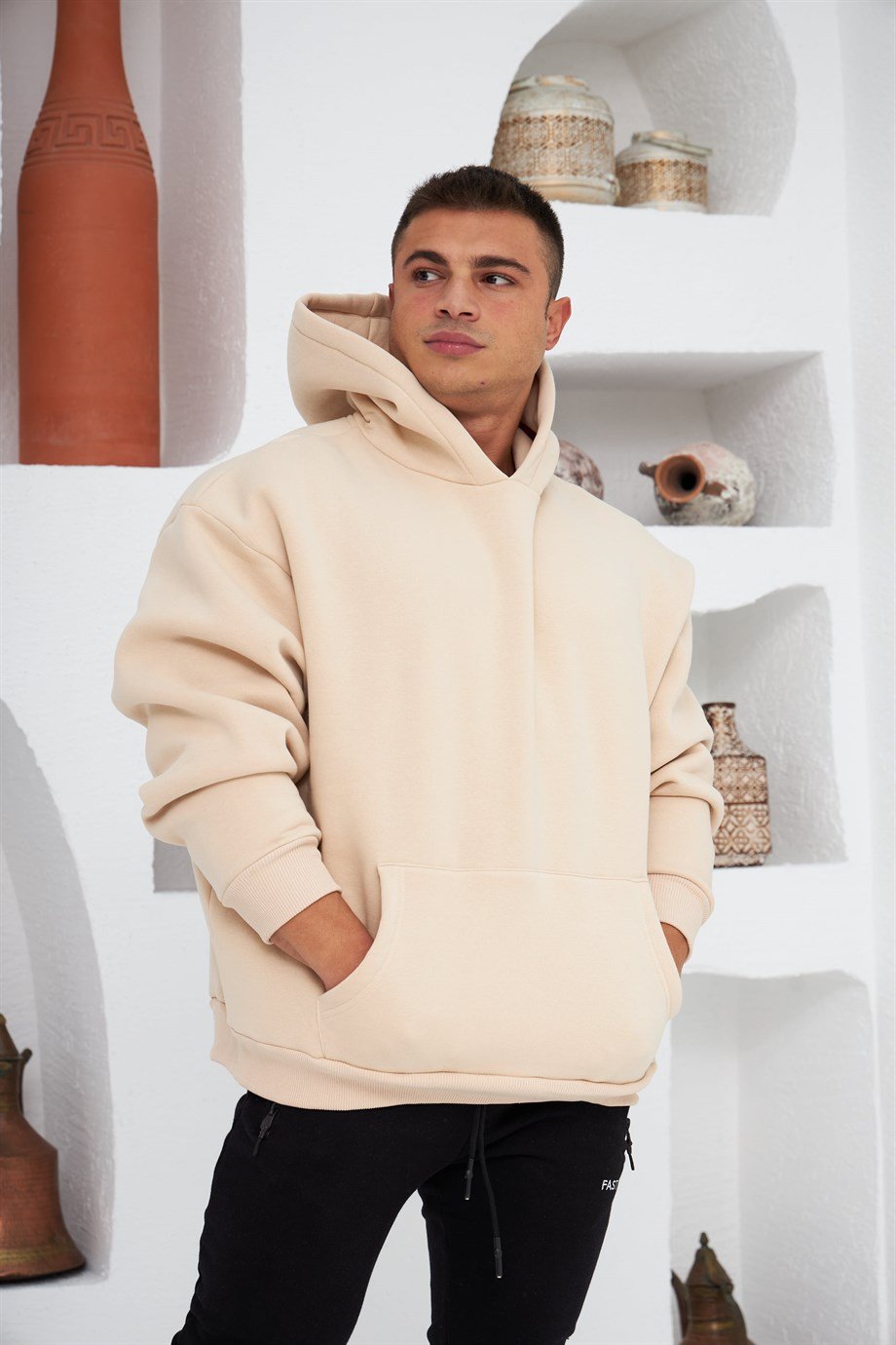 Sırtı Baskılı Kapüşonlu Sweatshirt