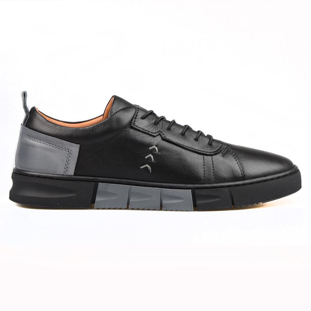 FootCourt Black Men Sneakers