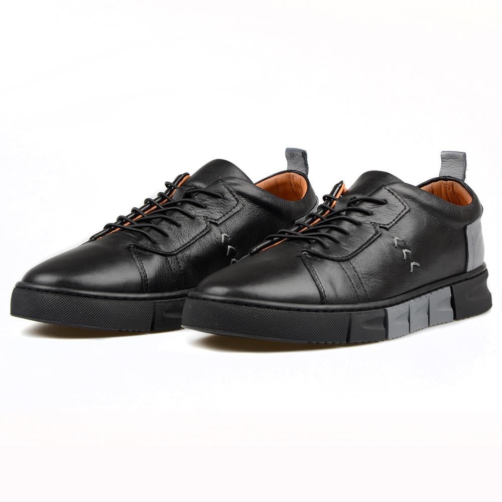 FootCourt Black Men Sneakers