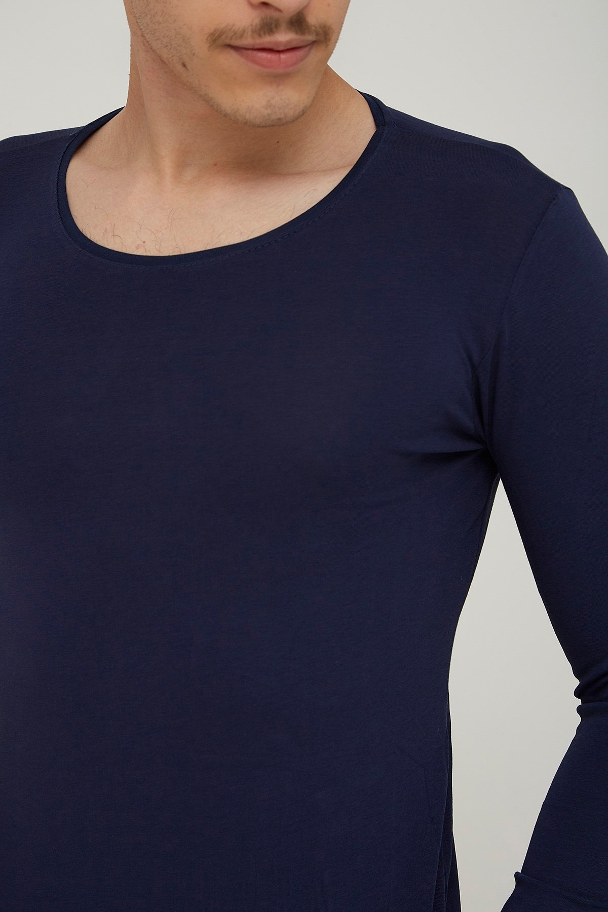 Erkek Lacivert Bisiklet Yaka Body