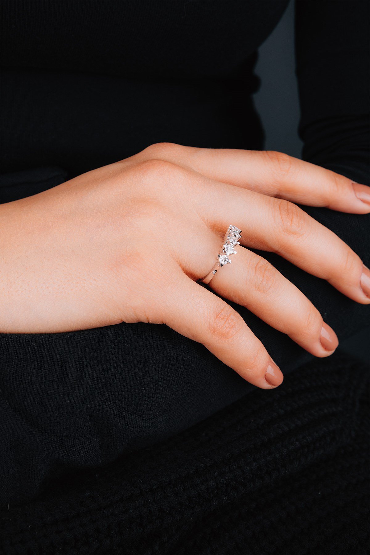ALYANAKLAR 0.69 CT MODERN BEŞTAŞ YÜZÜK Beştaş Yüzükler