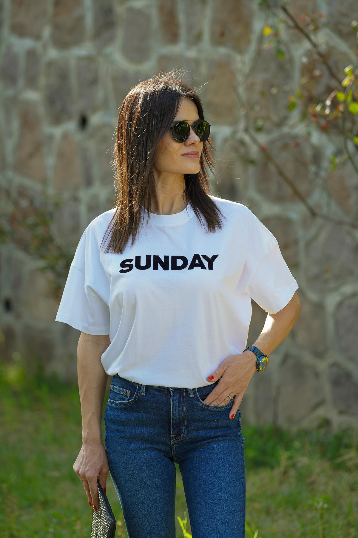 Mgebutik Beyaz Kadın Sunday Yazılı Bisiklet Yaka Oversize TshirtMgebutik Beyaz Kadın Sunday Yazılı Bisiklet Yaka Oversize Tshirt