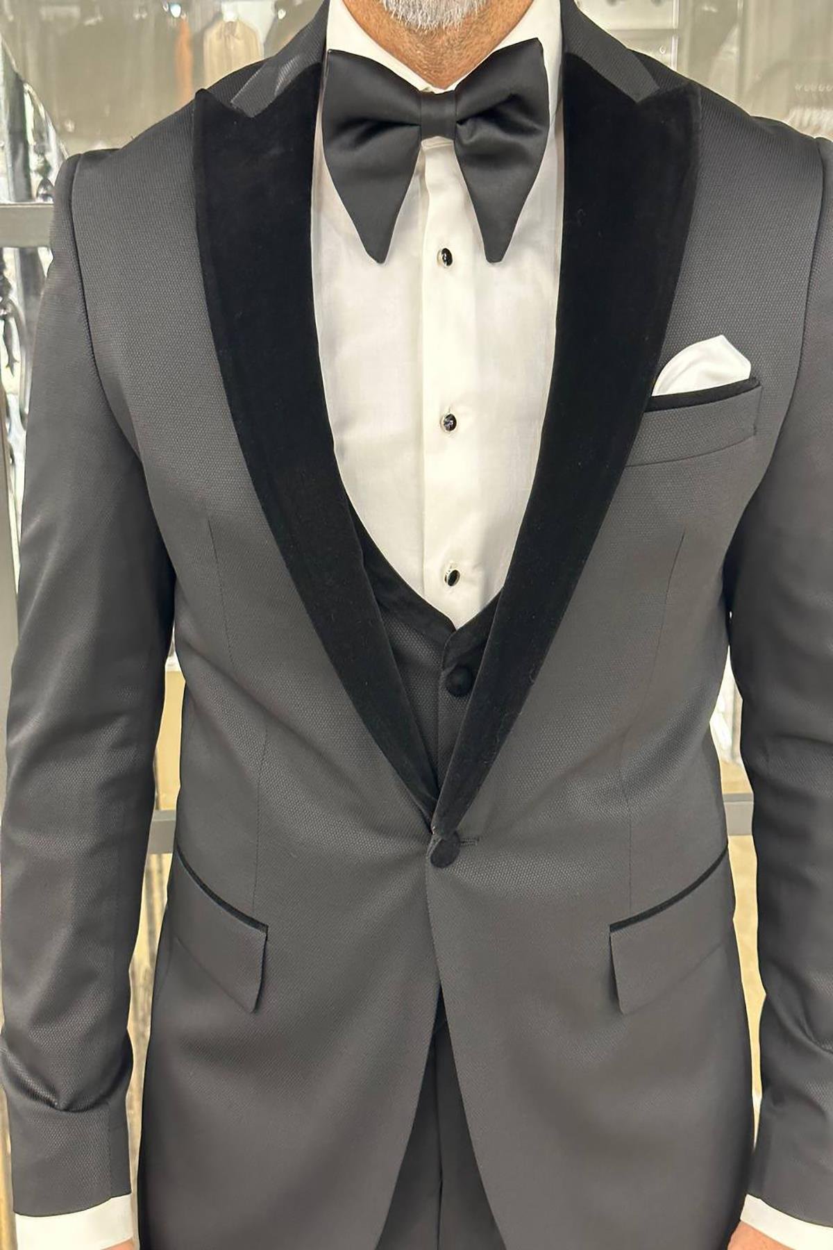  BLACK SUIT WITH GROOM VEST