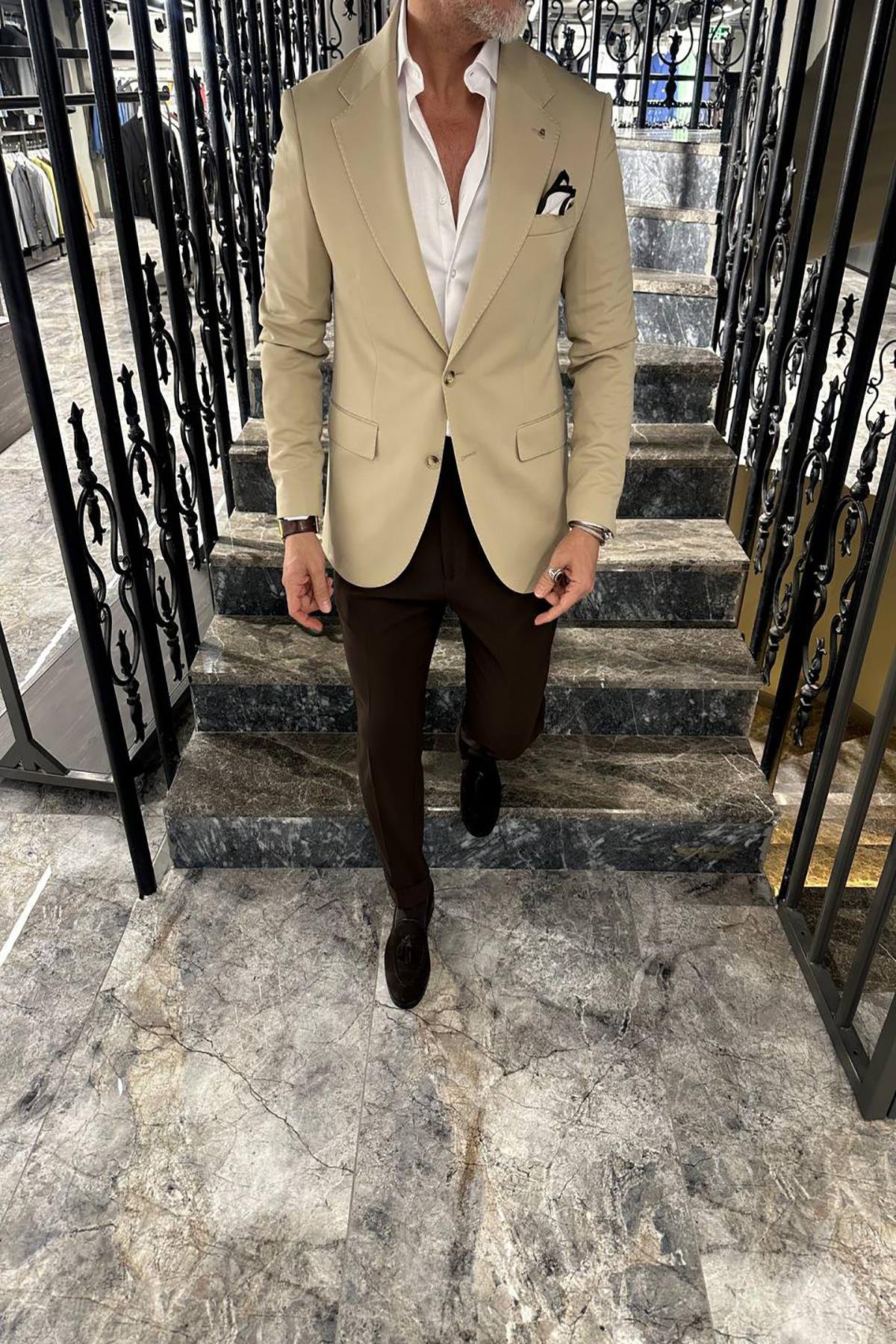 WIDE COLLAR JACKET