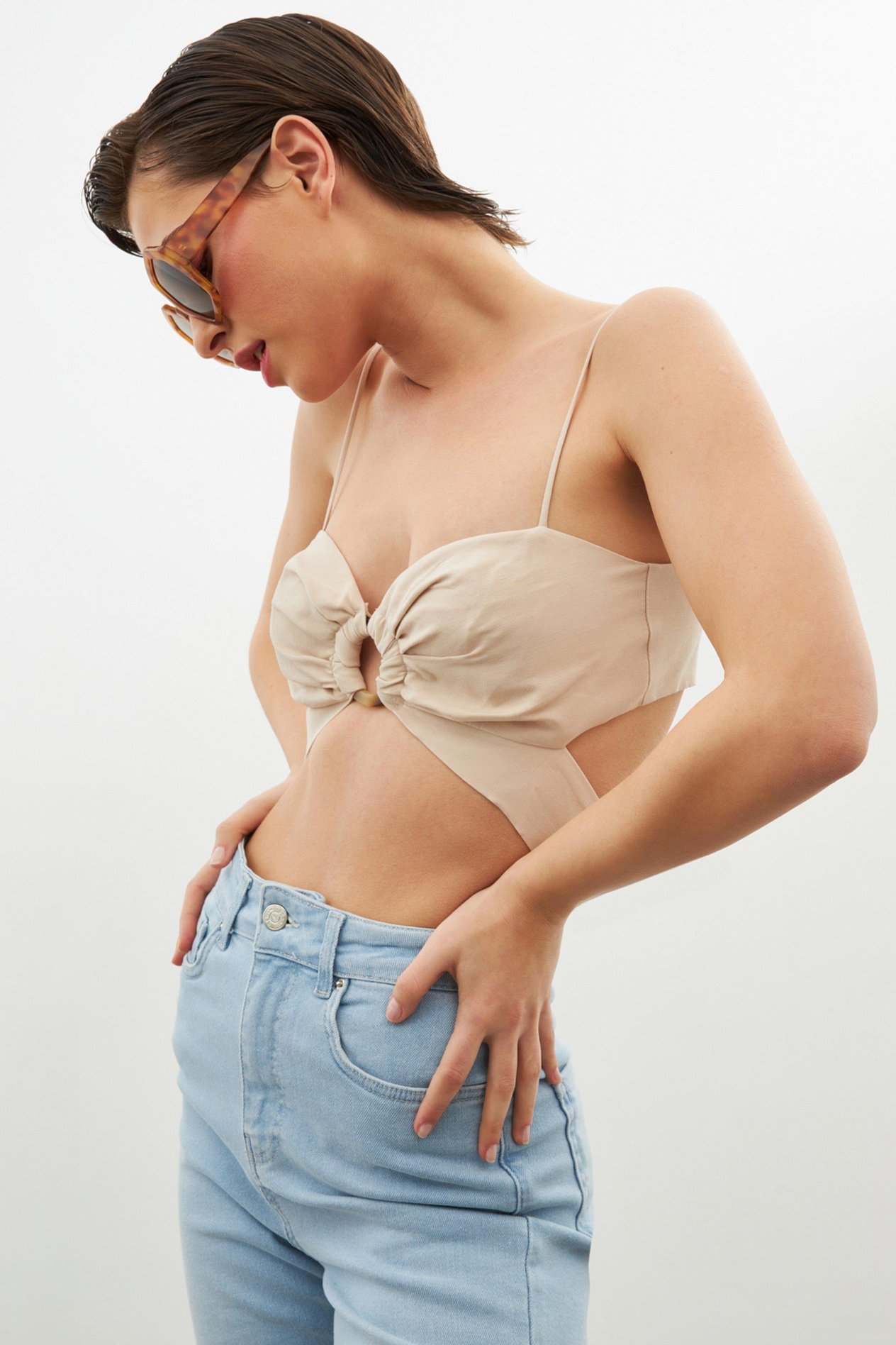 Bej İnce Askılı Crop Bluz Kadın Bluz modelleri