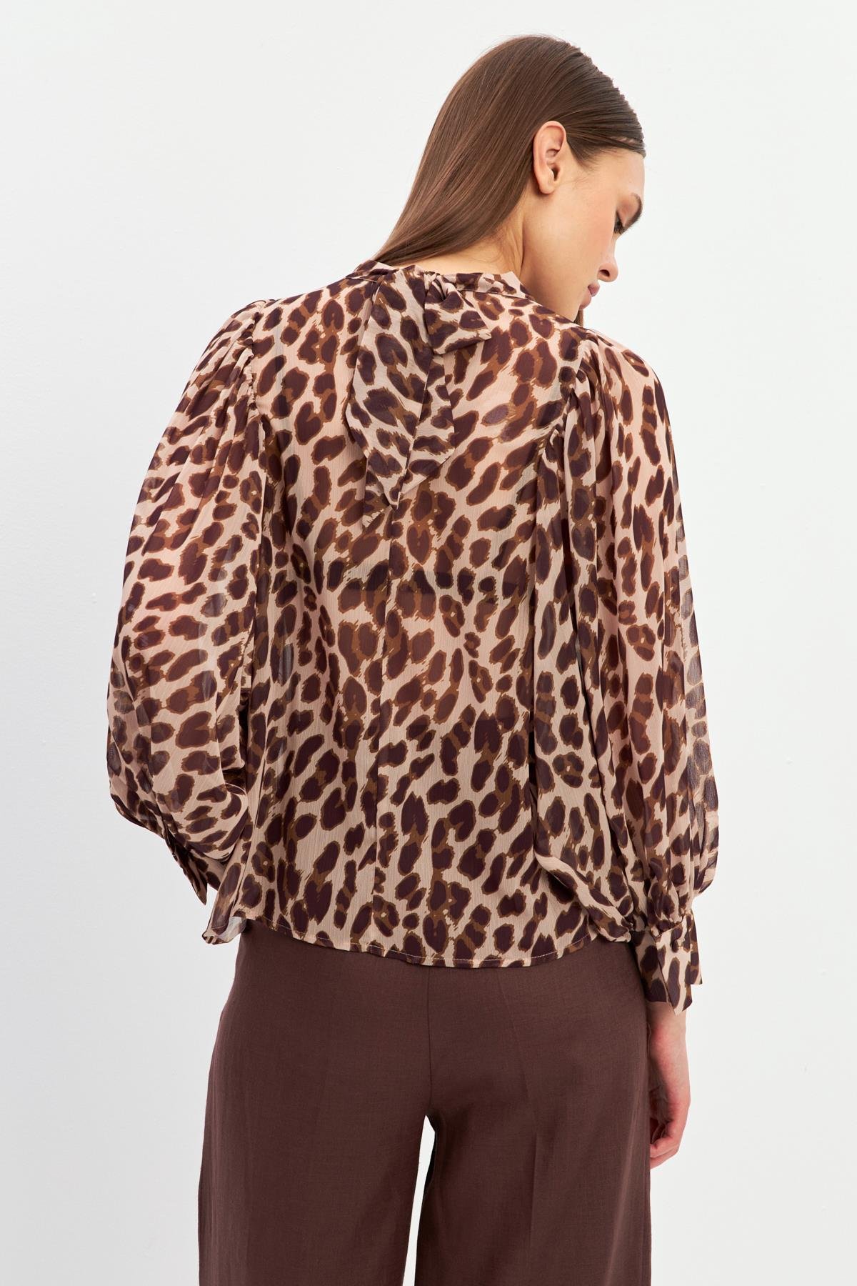 Bej-Kahve Leopar Desenli Boyundan Bağlama Detaylı Bluz Kadın Blouse modelleri