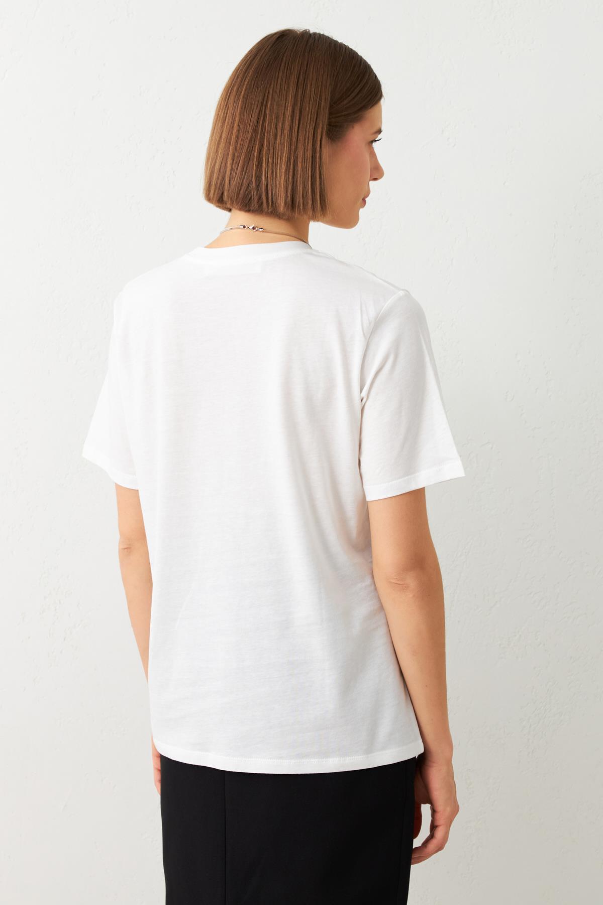Ekru Bisiklet Yaka Düz T-Shirt Kadın T-Shirt modelleri