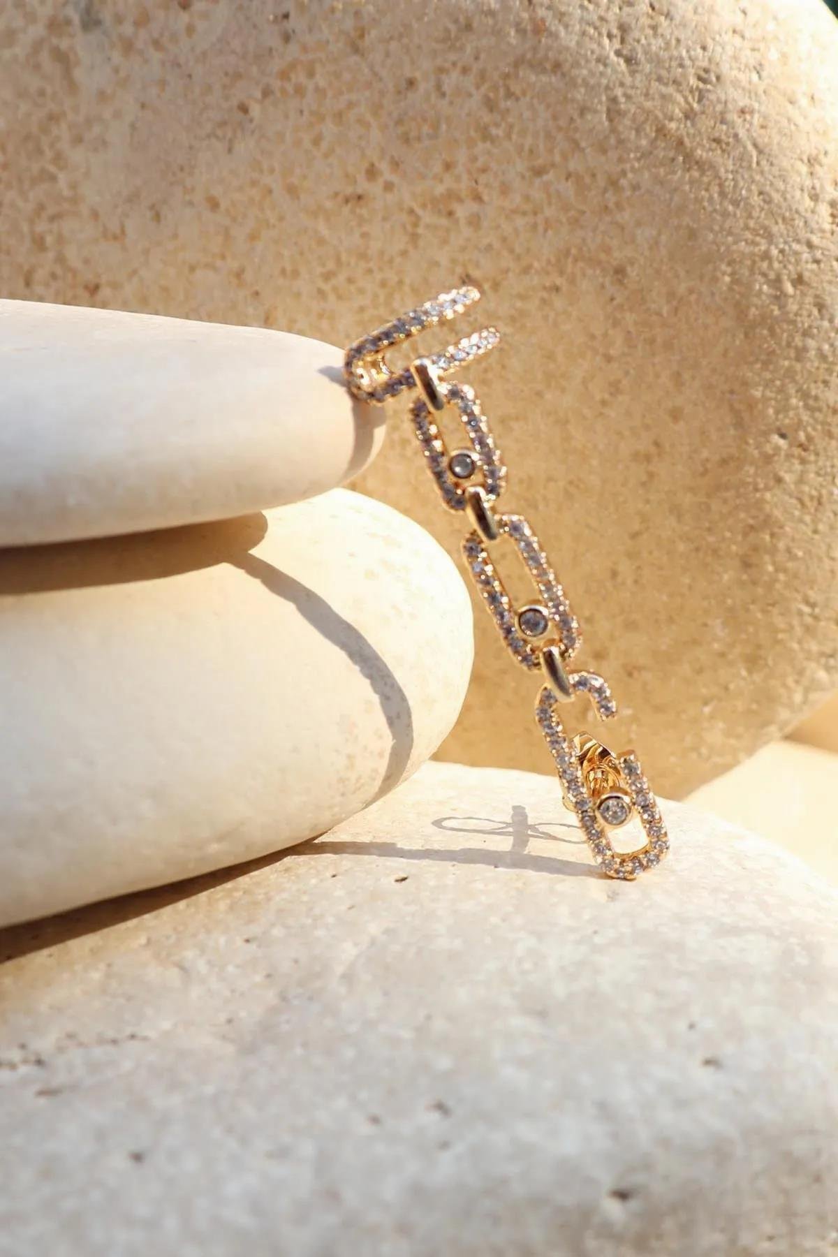 Ekru Messika Model Tamamı Zirkon Taş Altın Kaplama Çelik Earcuff Kadın Kategorisiz modelleri