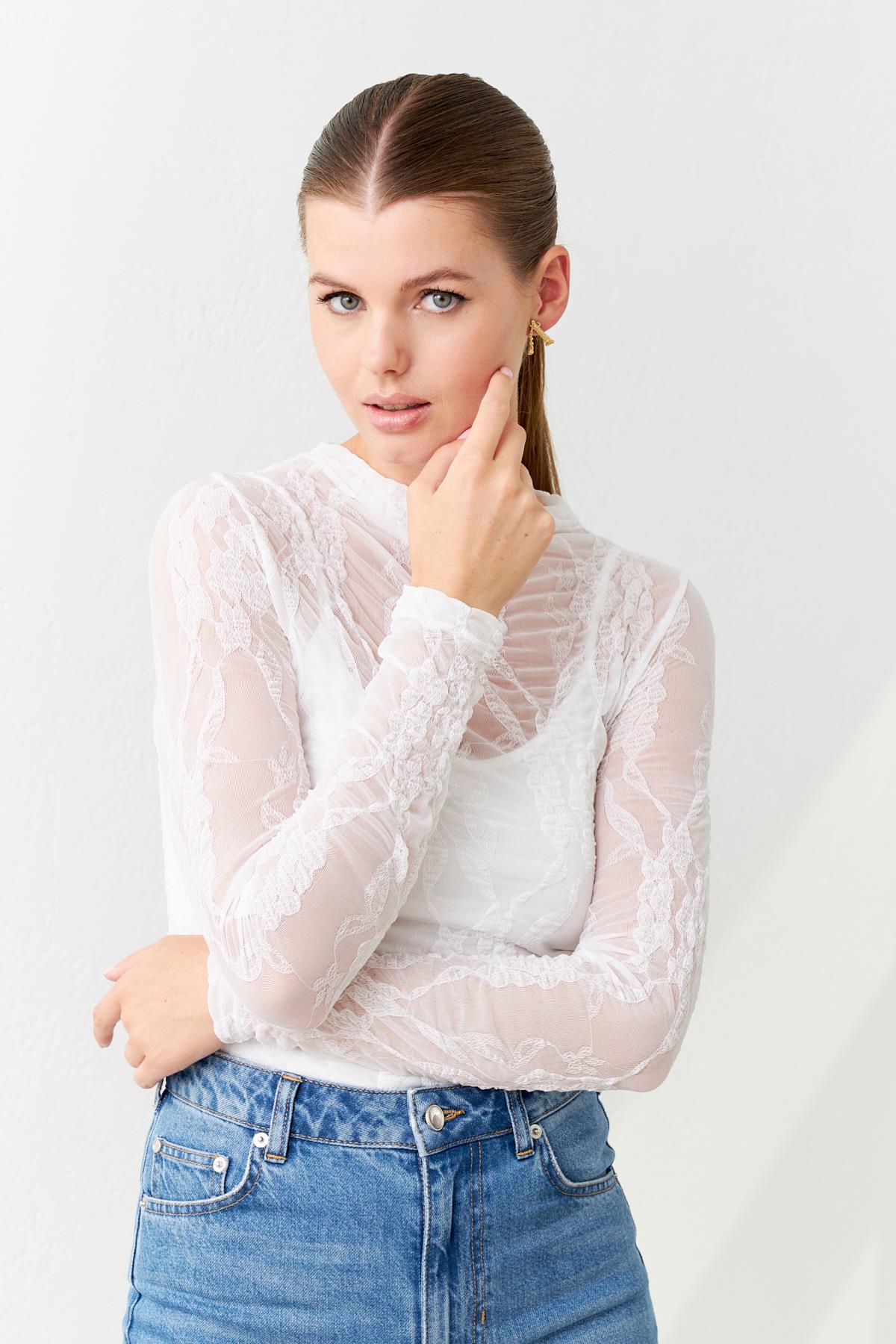 Ekru Transparan Dantel Detaylı Balıkçı Yaka Uzun Kollu Bluz Kadın Blouse modelleri