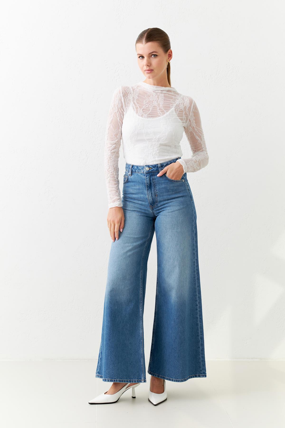 Ekru Transparan Dantel Detaylı Balıkçı Yaka Uzun Kollu Bluz Kadın Blouse modelleri