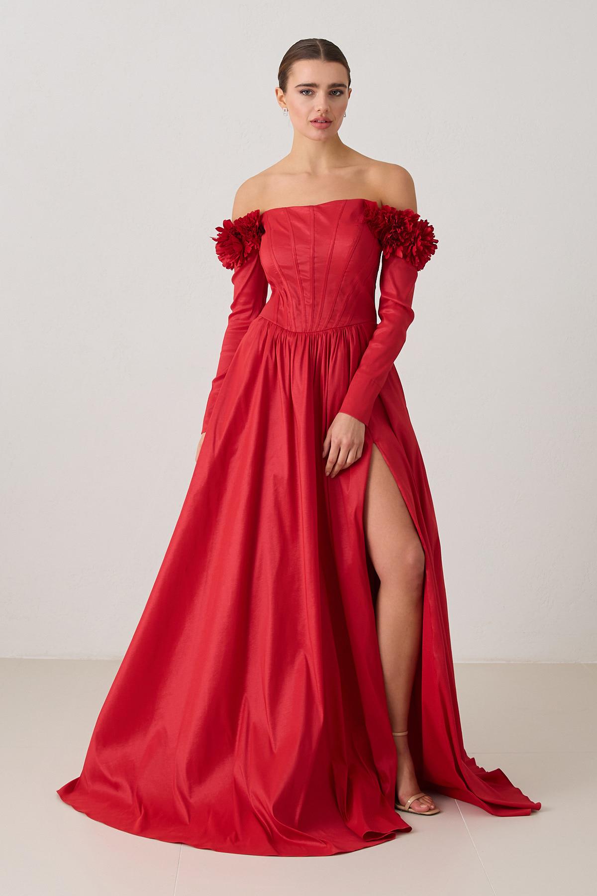 Kırmızı Starplez Omuzlarda Gül Ve Kol Detaylı Belden Oturtmalı Uzun Abiye Elbise Kadın Evening Dress modelleri