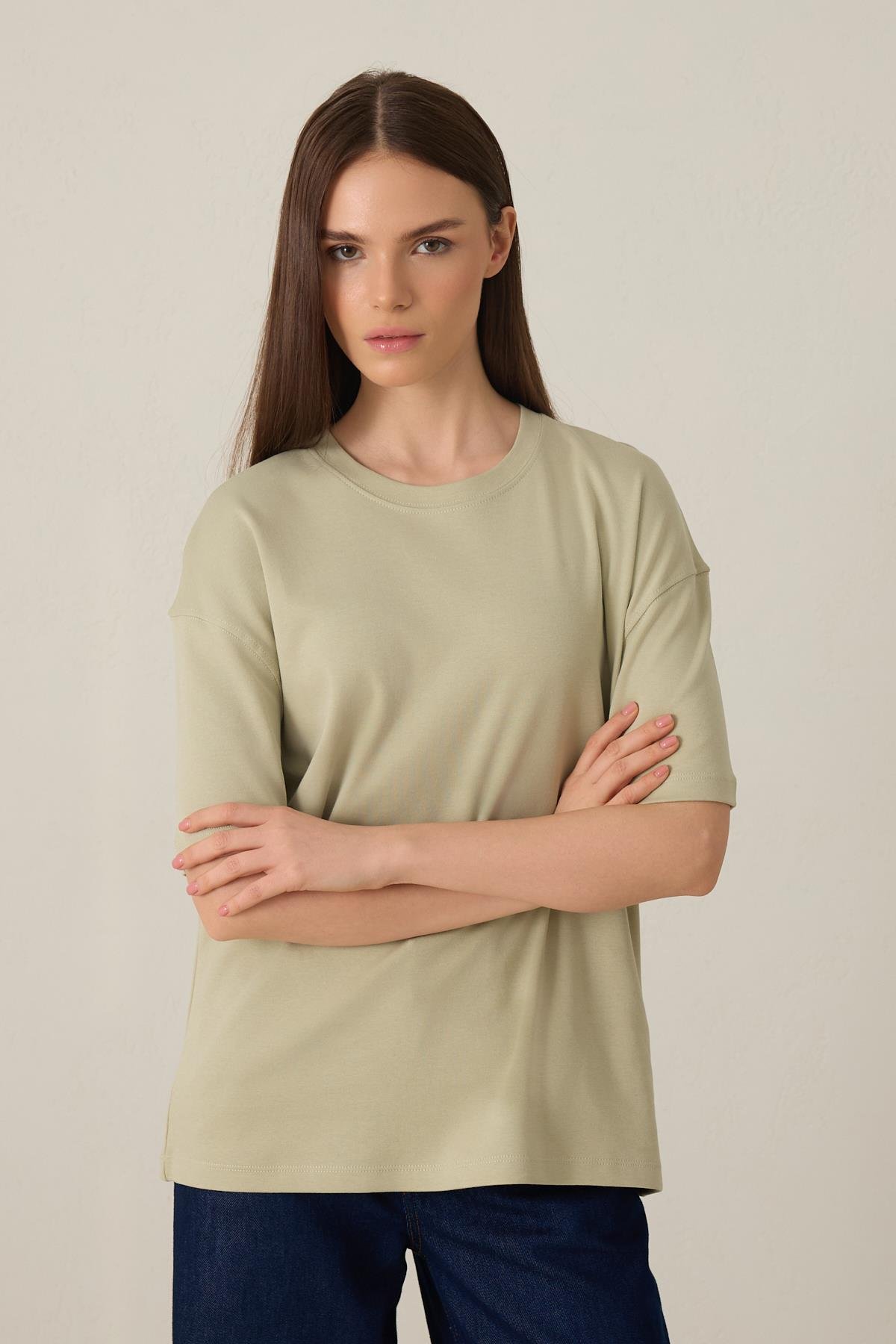 Olive %100 Pamuklu Bisiklet Yaka Basic Kısa Kollu T-Shirt Kadın T-Shirt modelleri