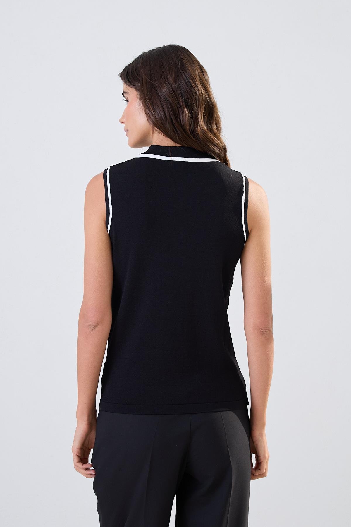 Siyah-Beyaz Düğme Detaylı Gömlek Yaka 0 Kollu Triko Kadın Knitwear modelleri