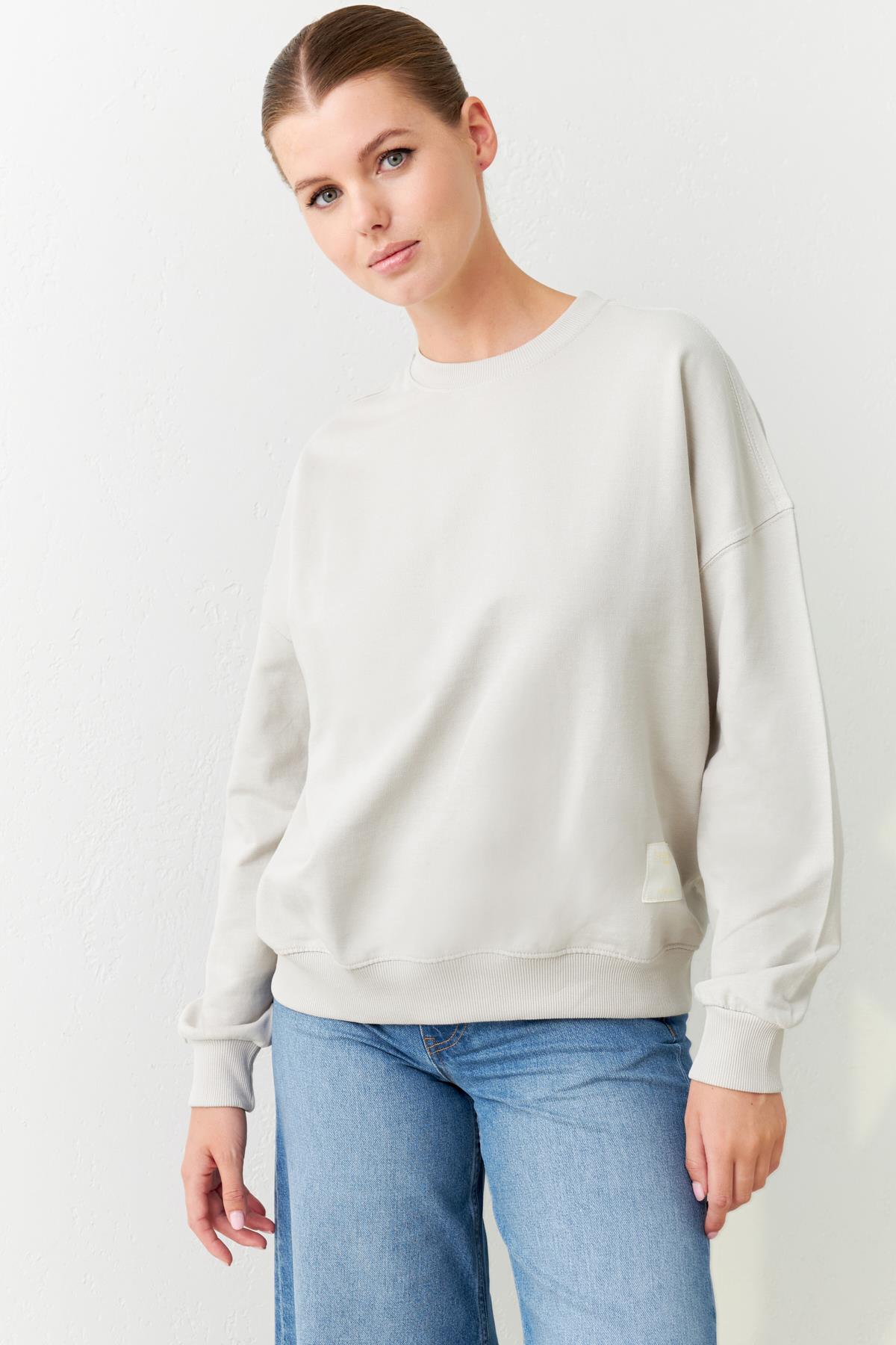 Taş Bisiklet Yaka Mini Baskı Detaylı Uzun Kollu Sweatshirt  Kadın Kategorisiz modelleri