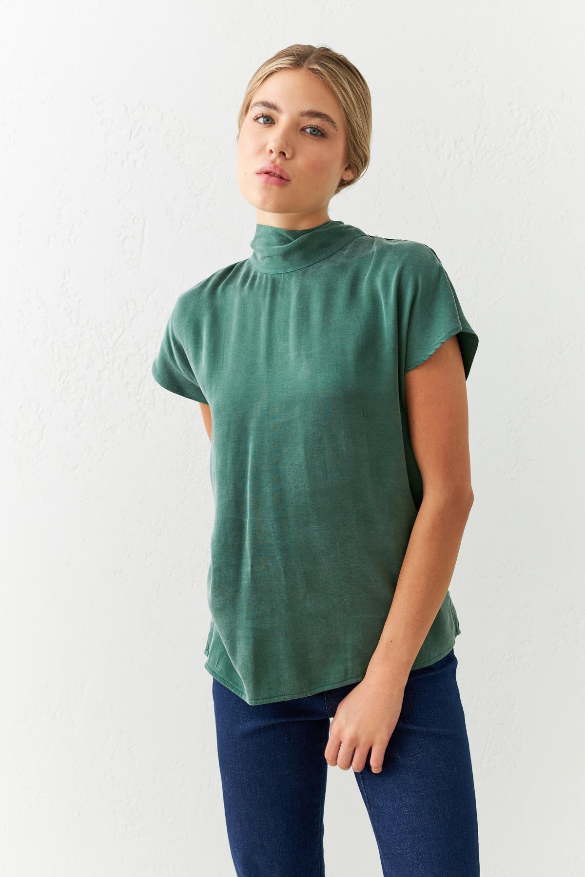 Yeşil Boyun Ve Kol Detaylı Rahat Kesim Bluz Kadın Blouse modelleri