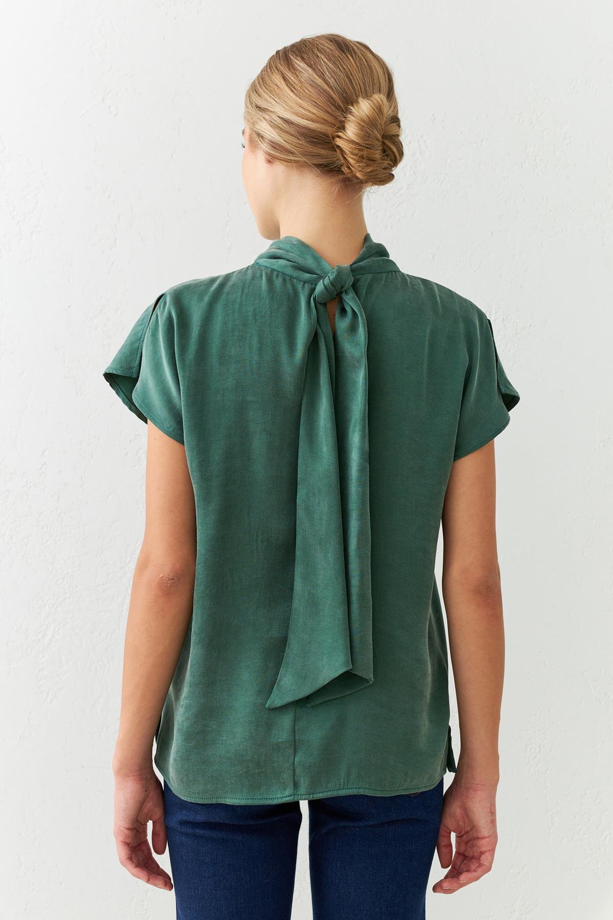 Yeşil Boyun Ve Kol Detaylı Rahat Kesim Bluz Kadın Blouse modelleri
