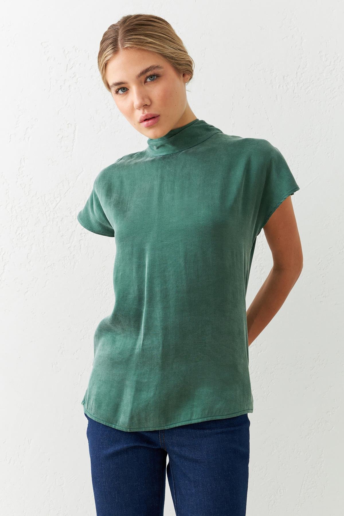 Yeşil Boyun Ve Kol Detaylı Rahat Kesim Bluz Kadın Blouse modelleri