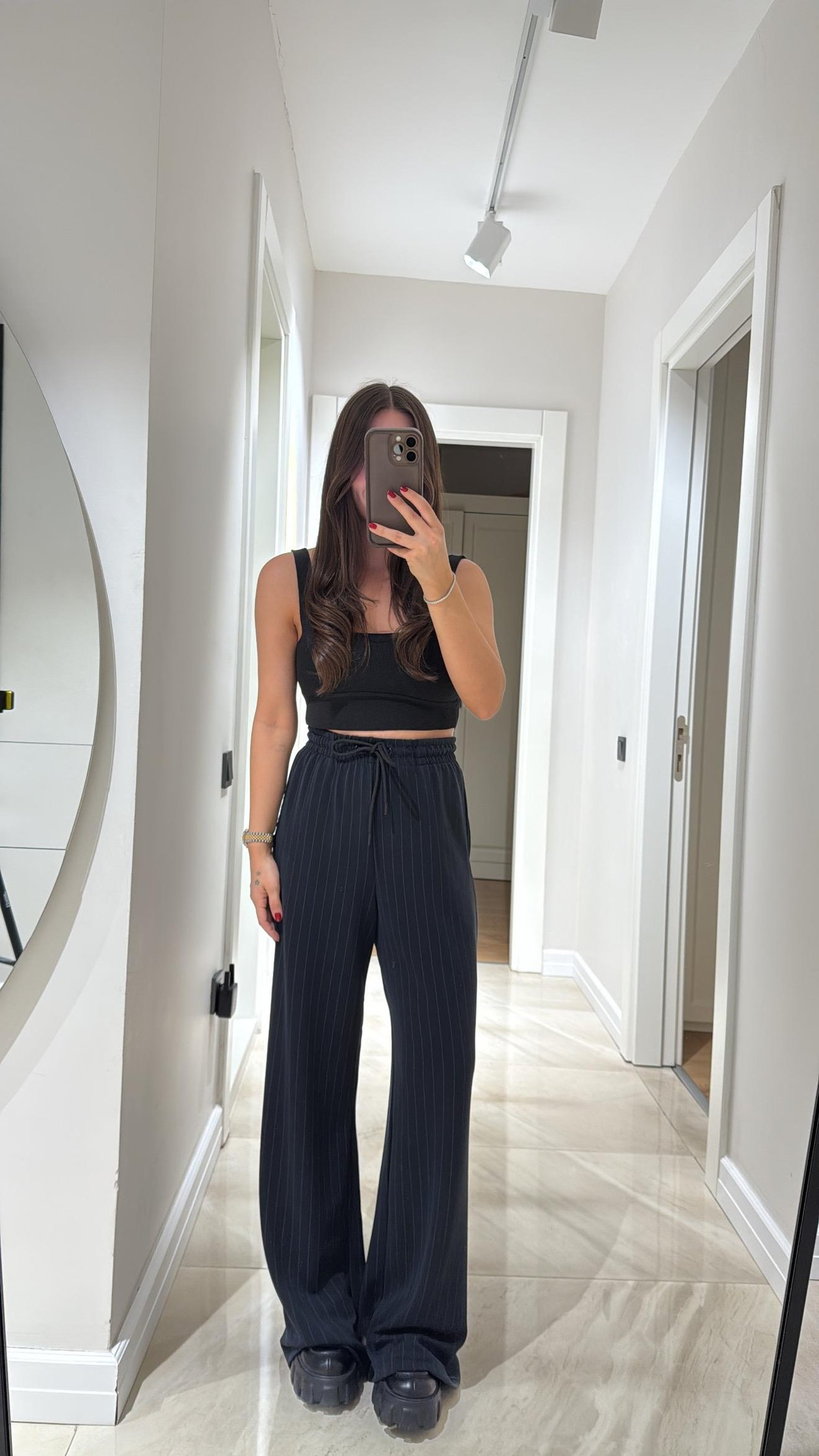 Füme Dik Çizgili Bel Bağcıklı Marka Model Pantolon