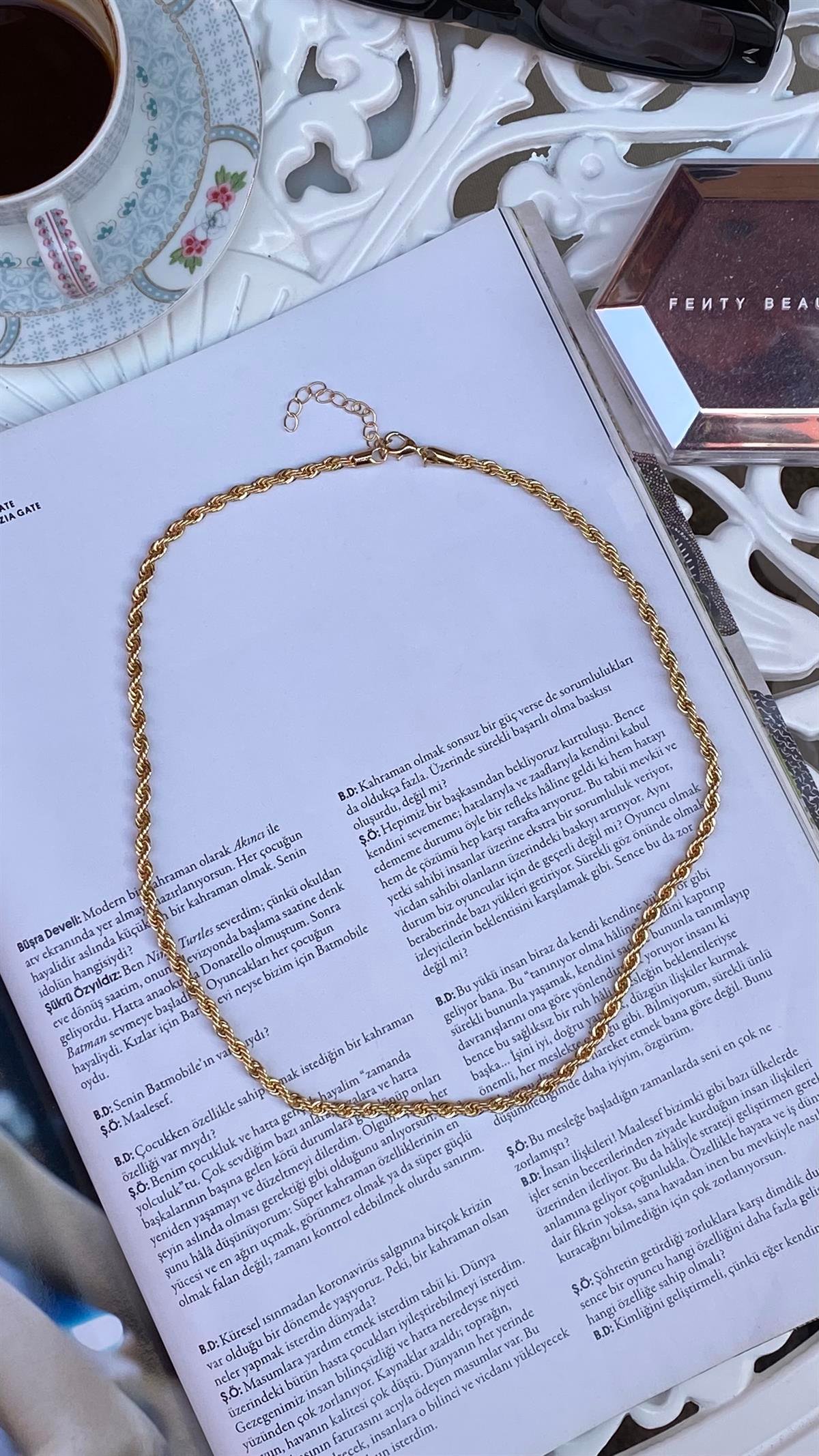 Gold Burgu Kolye