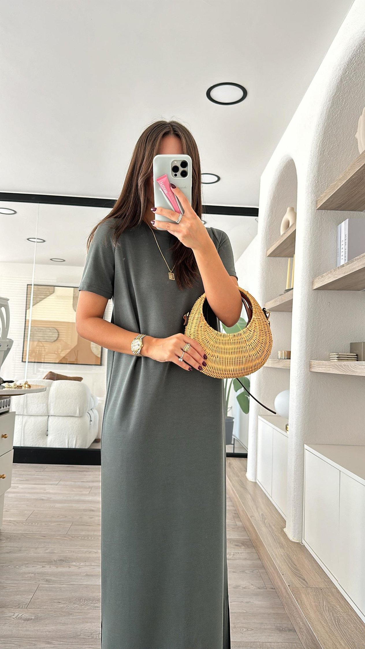 Haki Yan Yırtmaçlı Marka Model Elbise