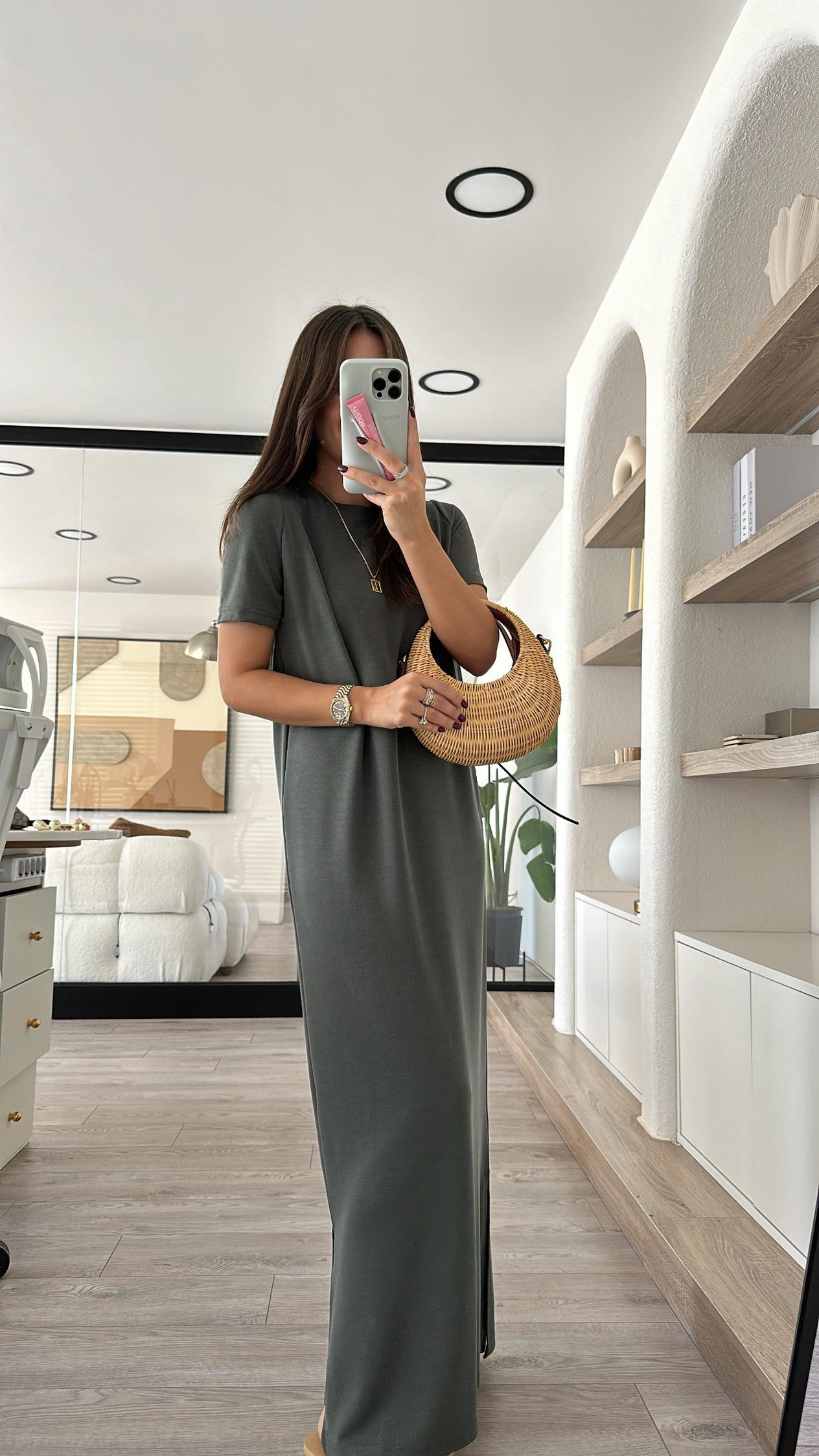 Haki Yan Yırtmaçlı Marka Model Elbise