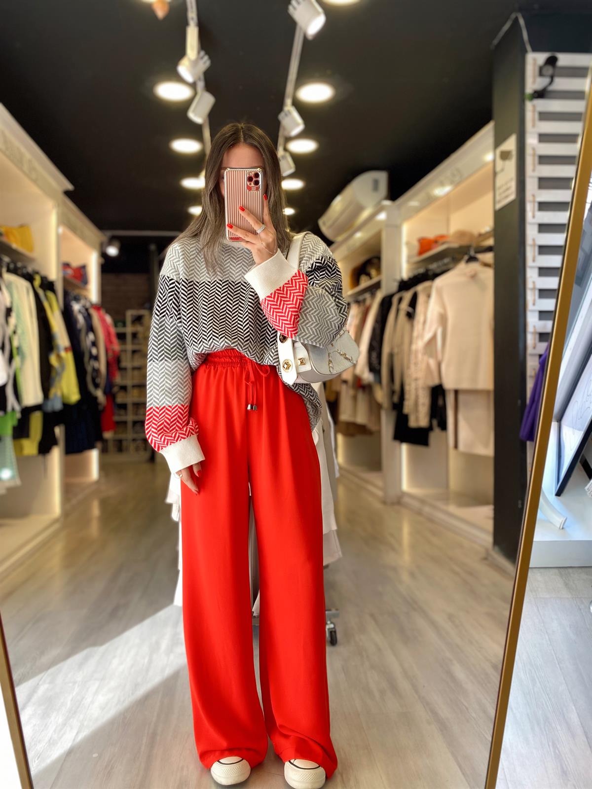 Kırmızı Beli Lastikli Saten Bol Pantolon