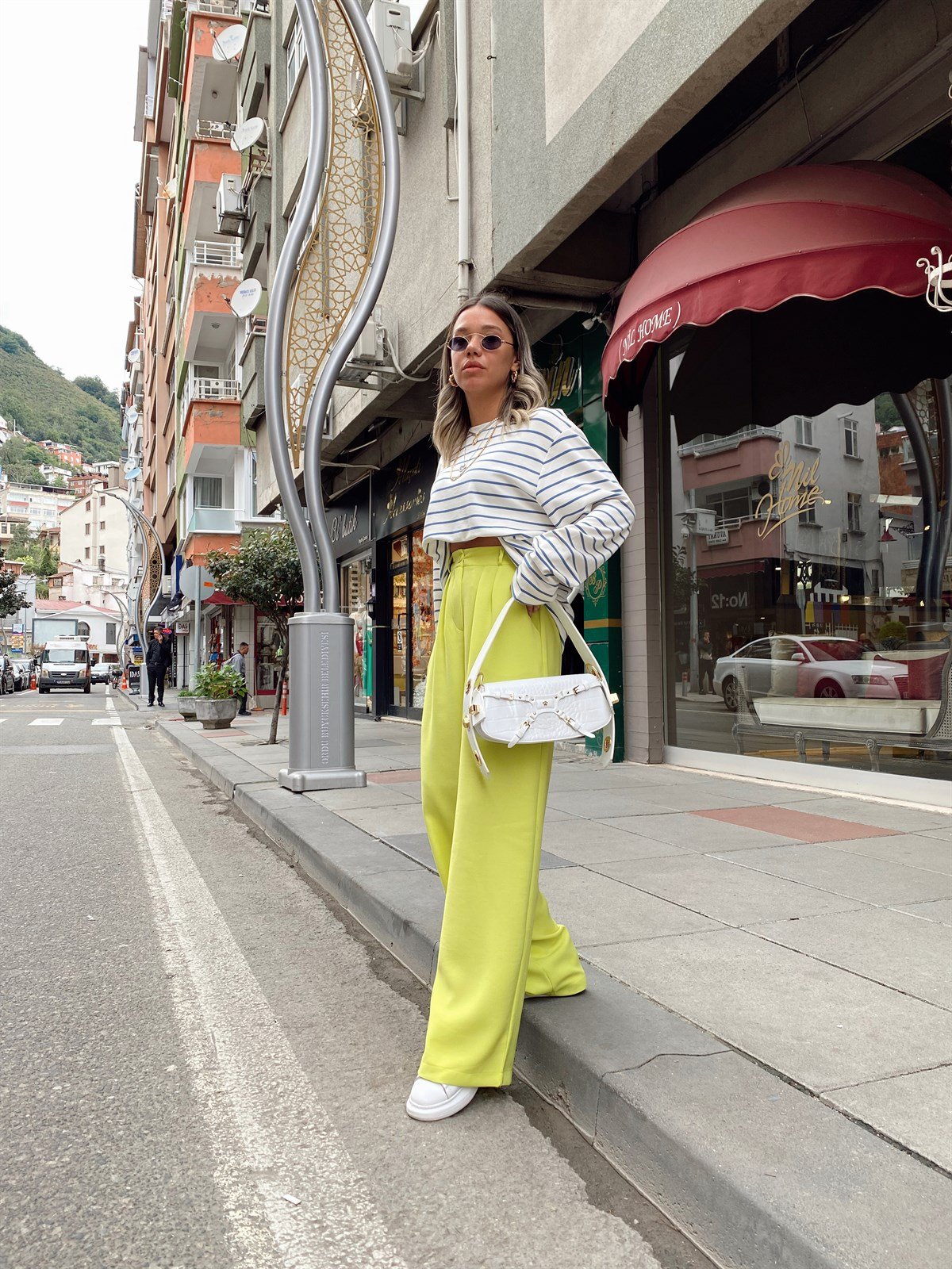 Neon Yeşil Beli Lastikli Krep Kumaş Palazzo Pantolon