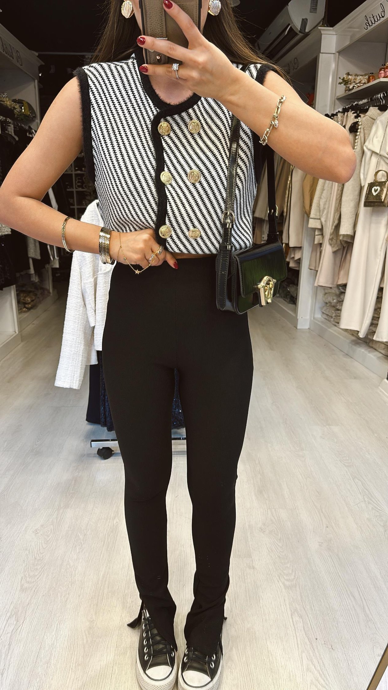 Siyah Fitilli Paça Yırtmaçlı Marka Model Tayt