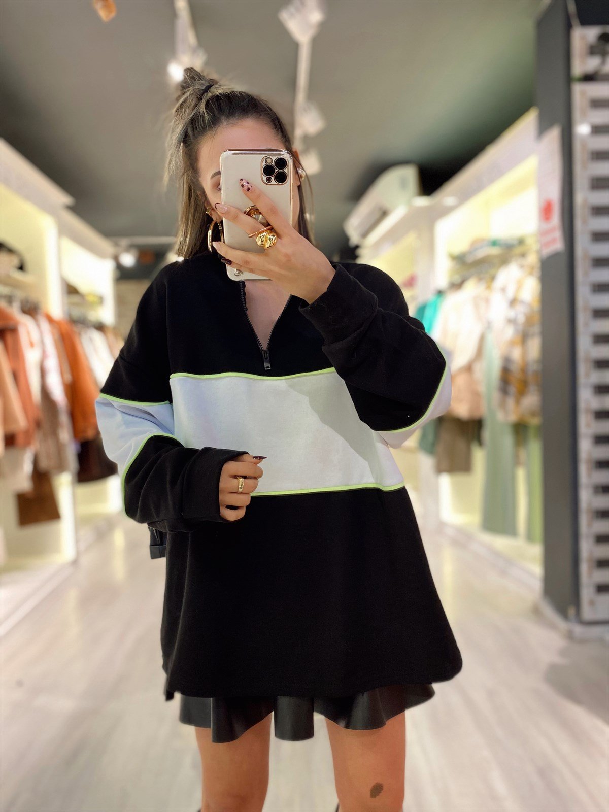 Siyah Neon Geçişli Fermuarlı Sweat 