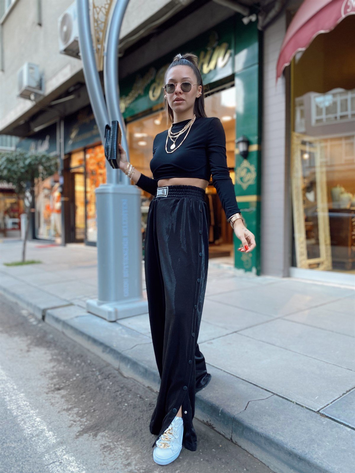 Siyah Yan Düğme Detaylı Brooklyn Pantolon