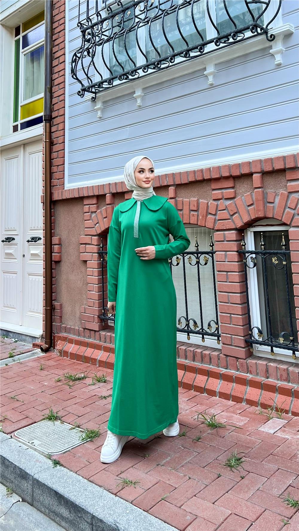 CENNET TAŞ DETAYLI YAKALI ELBİSE - BENETTON YEŞİL