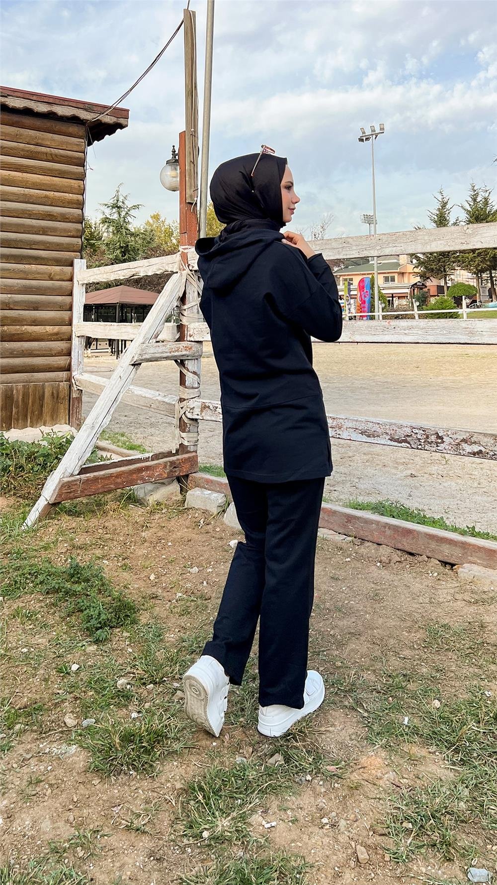 Kapşonlu Çıtçıtlı Sade Basic İkili Eşofman Spor Takımı - 3036 - Siyah