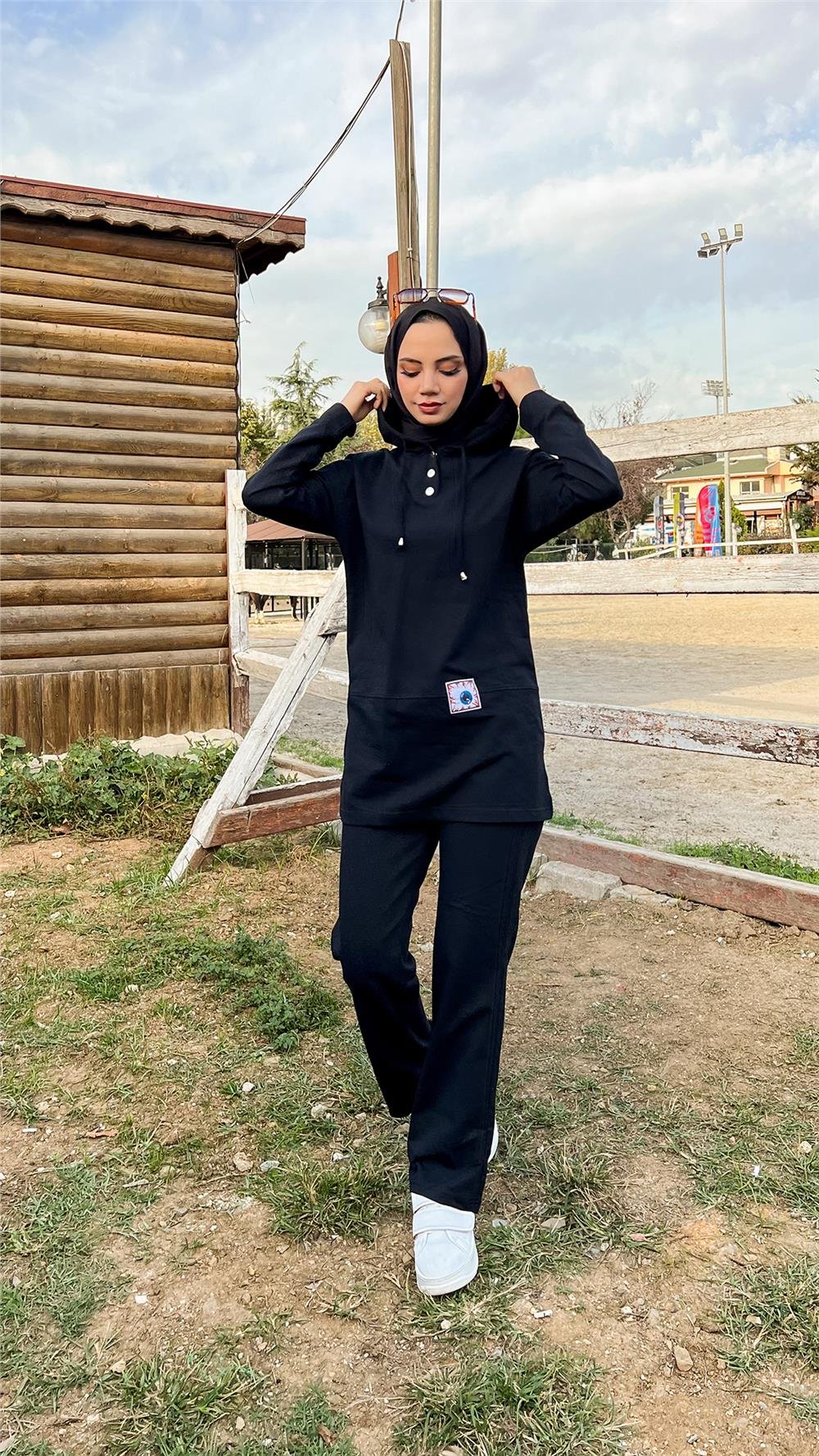 Kapşonlu Çıtçıtlı Sade Basic İkili Eşofman Spor Takımı - 3036 - Siyah