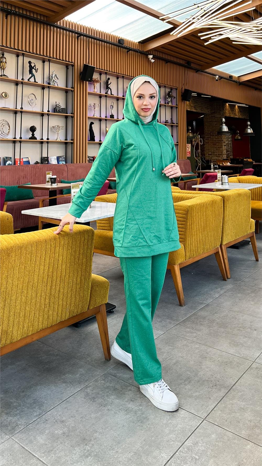 Kapşonlu O Yaka Sade Basic İkili Eşofman Spor Takımı - 3039 - Benetton Yeşil
