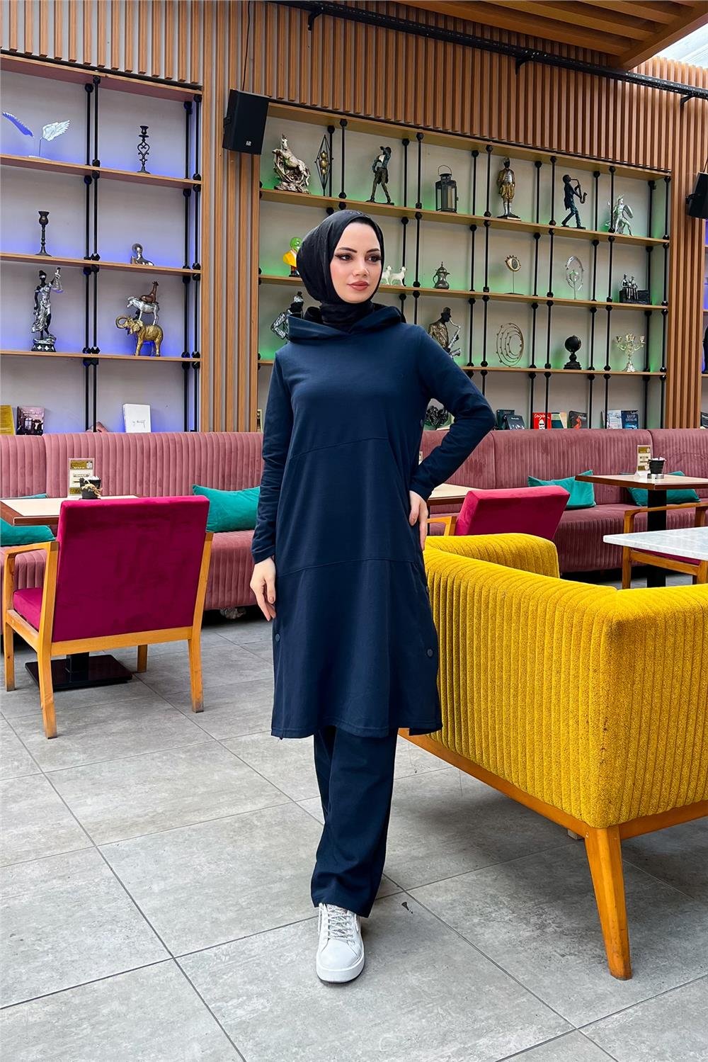 Kapşonlu Yandat Çıtçıtlı Sade Basic Uzun Tunik ve Pantolon İkili Spor Takım - 03071 - Lacivert