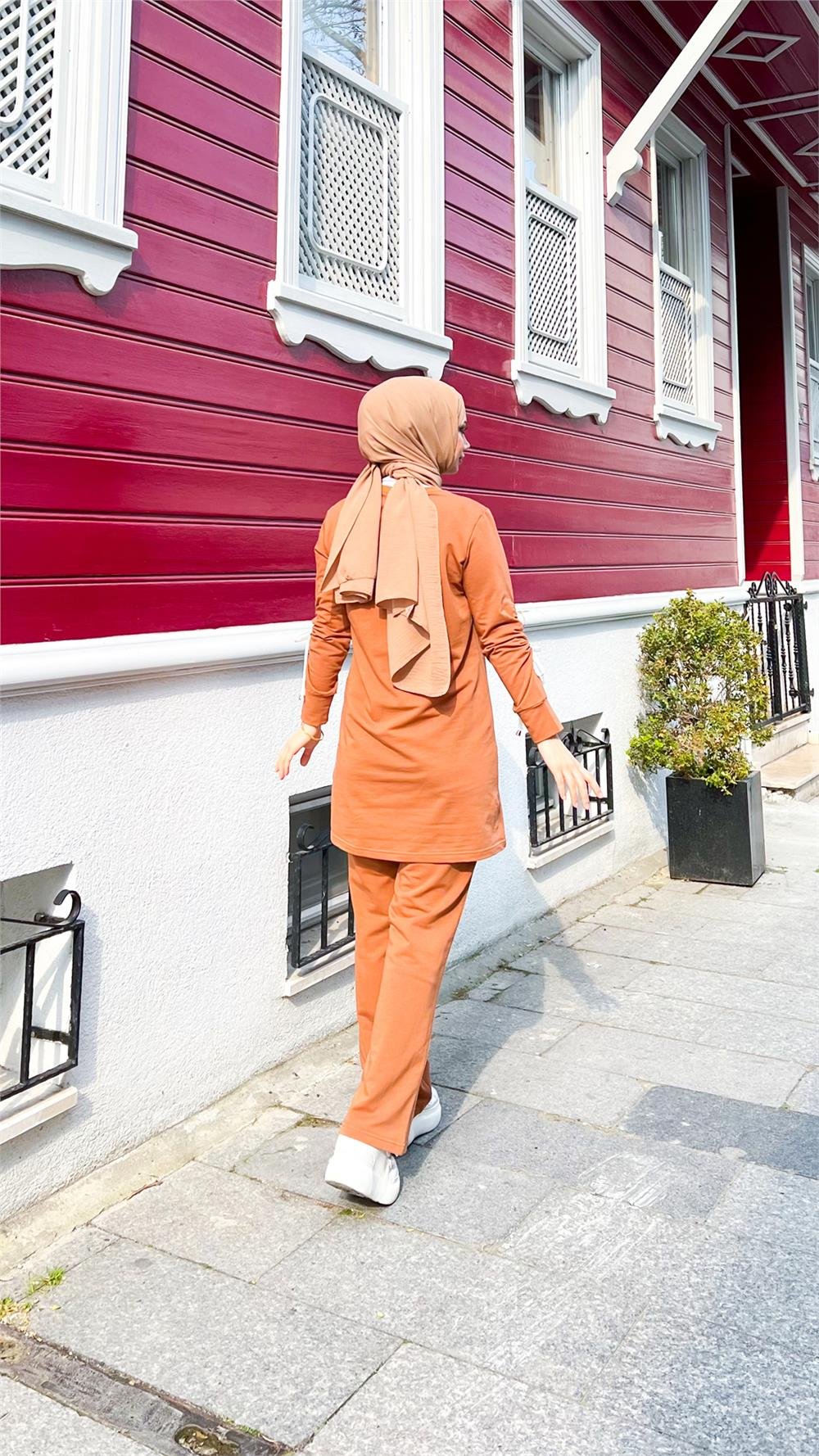 Koldan Bağcıklı Şeritli Çıtçıtlı İkili Tesettür Eşofman Takımı - 71180.024 - Hardal